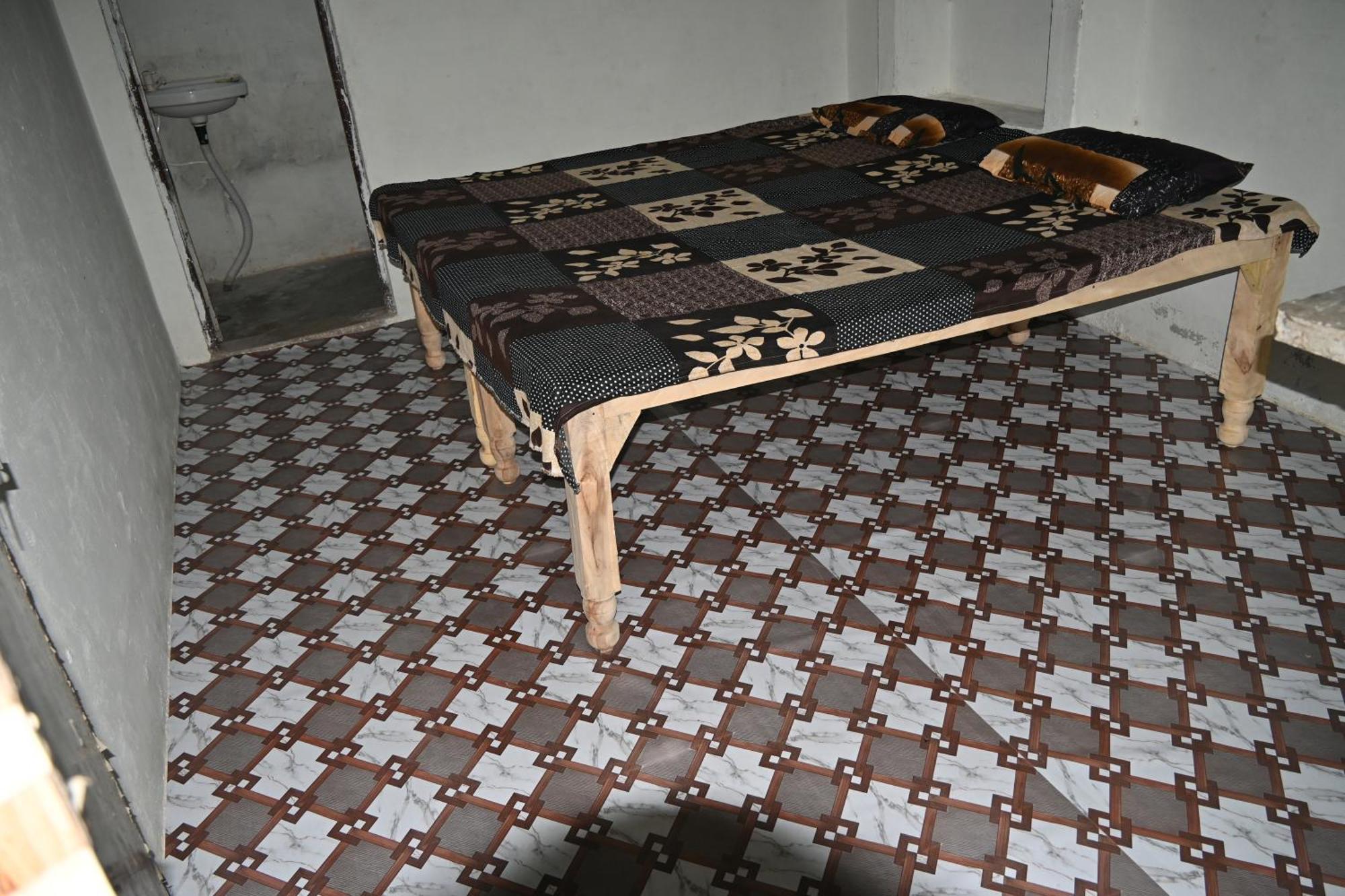 ホテル श्री बांके बिहारी सेवा धाम Vrindāvan エクステリア 写真